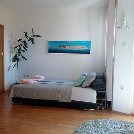 Apartment Boris Ni Szoba fotó